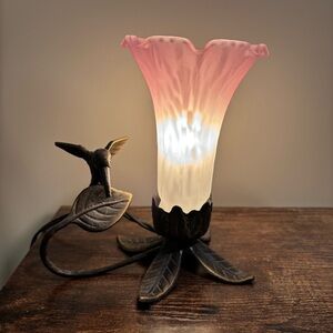 Tiffany Style Hummingbird Table Lamp